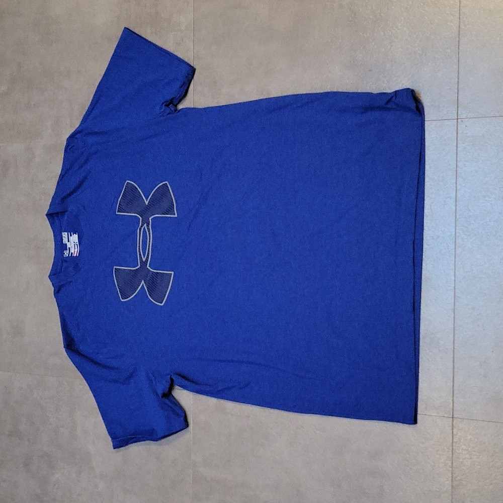 Under Armour  shirt size M